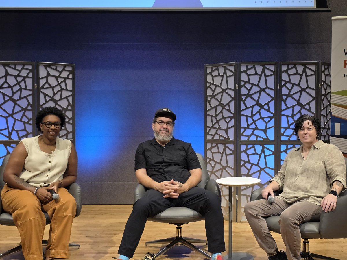Christo45951886's tweet photo. Fulton County Library Central Artist Corner Panel Discussion #Fulton #arts Christopher Oquendo Artist 
https://t.co/8S47QwXfQp 
https://t.co/wwkmYzJKsA 
#photography #art Bazo X Task https://t.co/UYRafvF9Vz