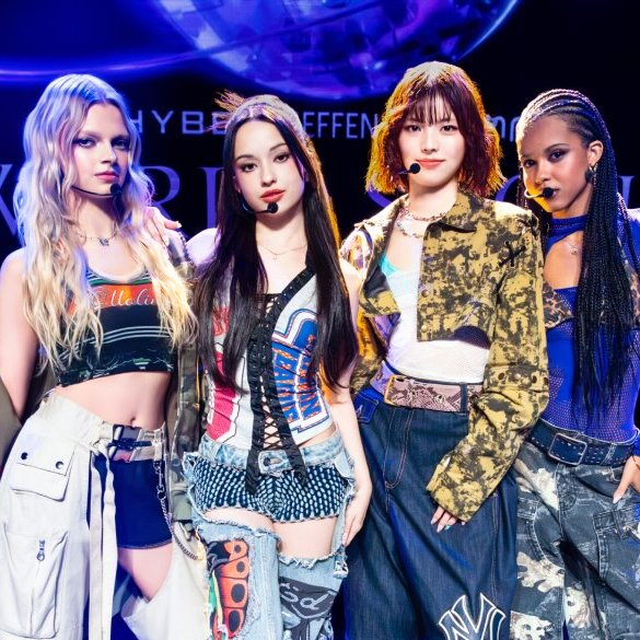 tracklist's tweet photo. 🚨 A integrante Lexie Levin, da Suécia, não faz mais parte do girl group global "Saint Satine", comunica a HxG:

“Após discussões extensas e ponderadas com Lexie sobre as atividades futuras do grupo, ambas as partes concordaram mutuamente em seguir caminhos separados. Embora Lexie não continue mais como integrante do SAINT SATINE ou como parte do HxG, desejamos sinceramente a ela todo o sucesso em seus empreendimentos futuros.”