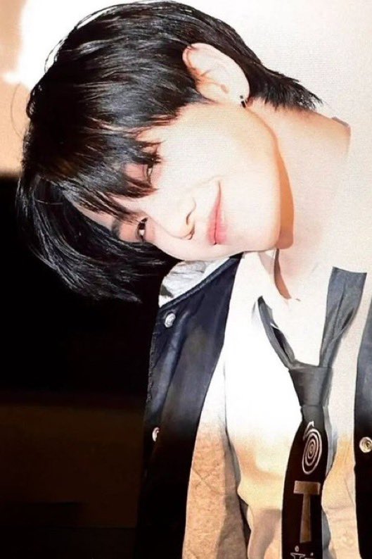 ddongmasida's tweet photo. 진짜 존ㅎ낳ㅎ잘생김ㅎ앟ㅎ https://t.co/AmvTb7mkO3