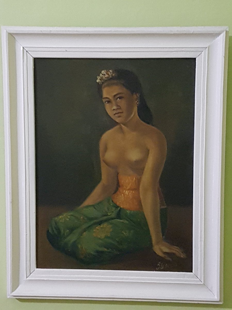 gst2005's tweet photo. Permission to share,the old  a painting of a Balinese Lady from Puri Agung Abiantuwung Bali. 
[For Sale ; start From 1 Billion] , Please DM https://t.co/anJN0FECXS