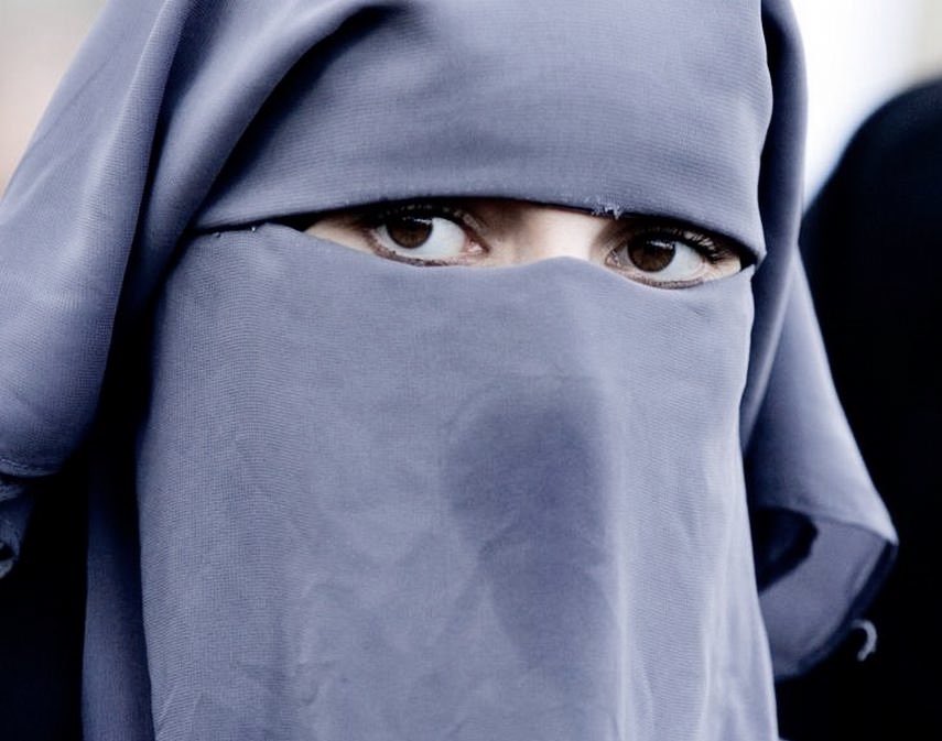 questiona_te's tweet photo. 🇬🇷 | Grécia anunciou que fechará 60 mesquitas no país e deportará aqueles que continuarem a criar ilegalmente espaços religiosos islâmicos.

A Grécia está a lutar contra a islamização. https://t.co/ZXff59Mgn4