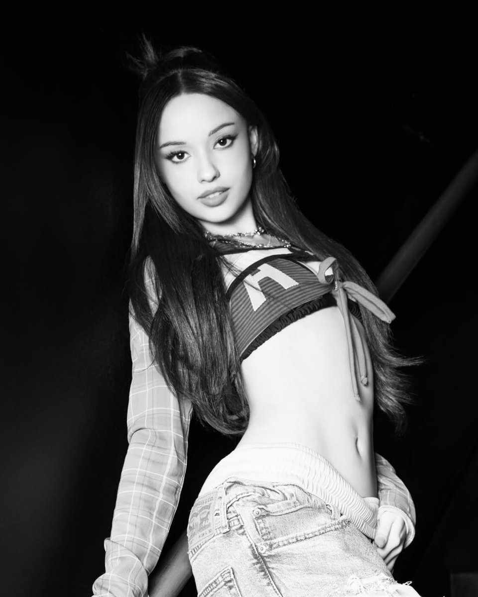 ChileanCrave's tweet photo. Lexie has left SAINT SATINE https://t.co/d2j2ox6lFQ