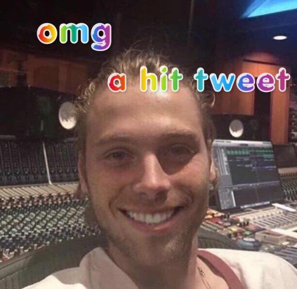 cakeomens's tweet photo. all the people liking this should follow me bc i’m so funny &amp; sexy &amp; cool &amp; awesome, like you wanna follow me so baddddddd https://t.co/99LfiK9U9R