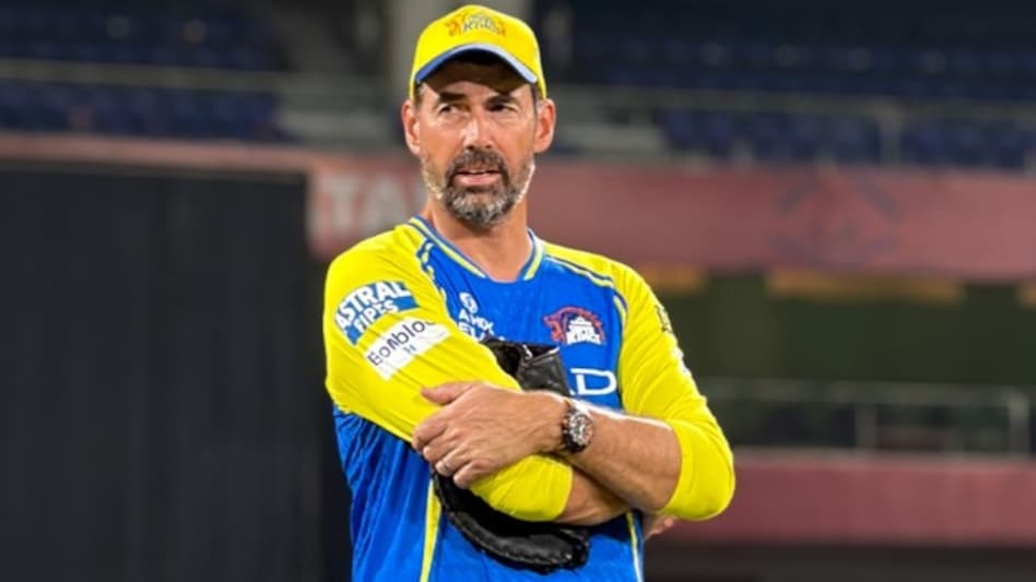 bala040404's tweet photo. To those... Who all are celebrating for this...

You all gonna feel ...
The man changed the CSK atmosphere, and made it into something extraordinary 

Man will be missed
YOU ALL MISS THE SUN, WHEN SNOW FALLS
#csk #fleming #goat #dhoni #kholi https://t.co/CtvXYComq2