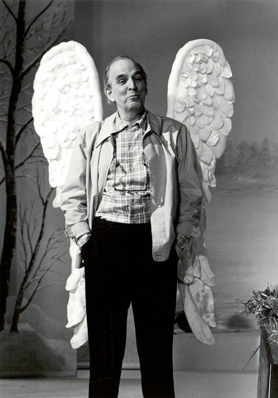 Gibboanxious's tweet photo. Happy Birthday, Ingmar Bergman! https://t.co/rZ36mREp9t