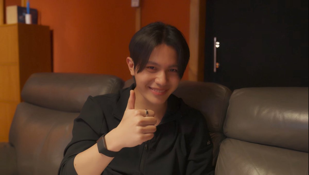 Sheena_xiaoxiao's tweet photo. I watched the whole thing, it was really great, boy🥹👍🏻@Williamjkp1 

#FlashbackWilliamjkp_BehindTheSong
#williamjkp https://t.co/g5EyPpzrUr