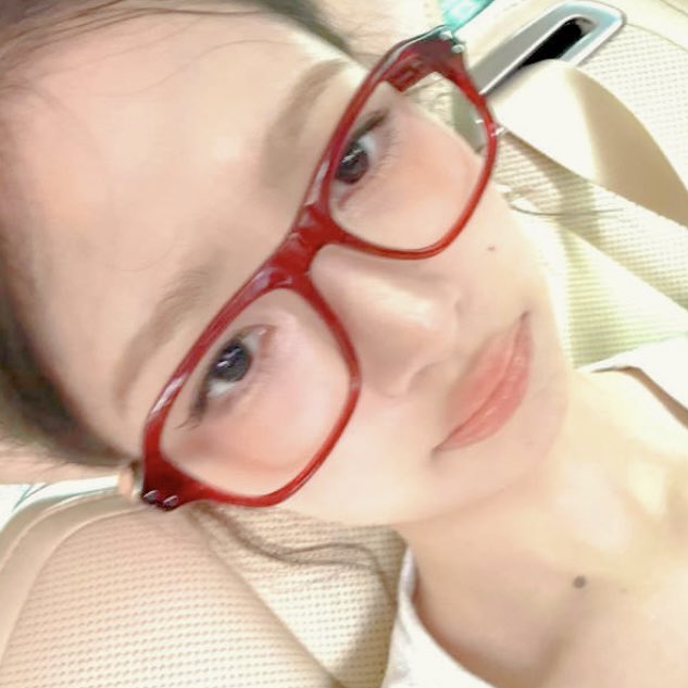 leemoniluv's tweet photo. — good evening 💛 https://t.co/v1iHm1GRB6
