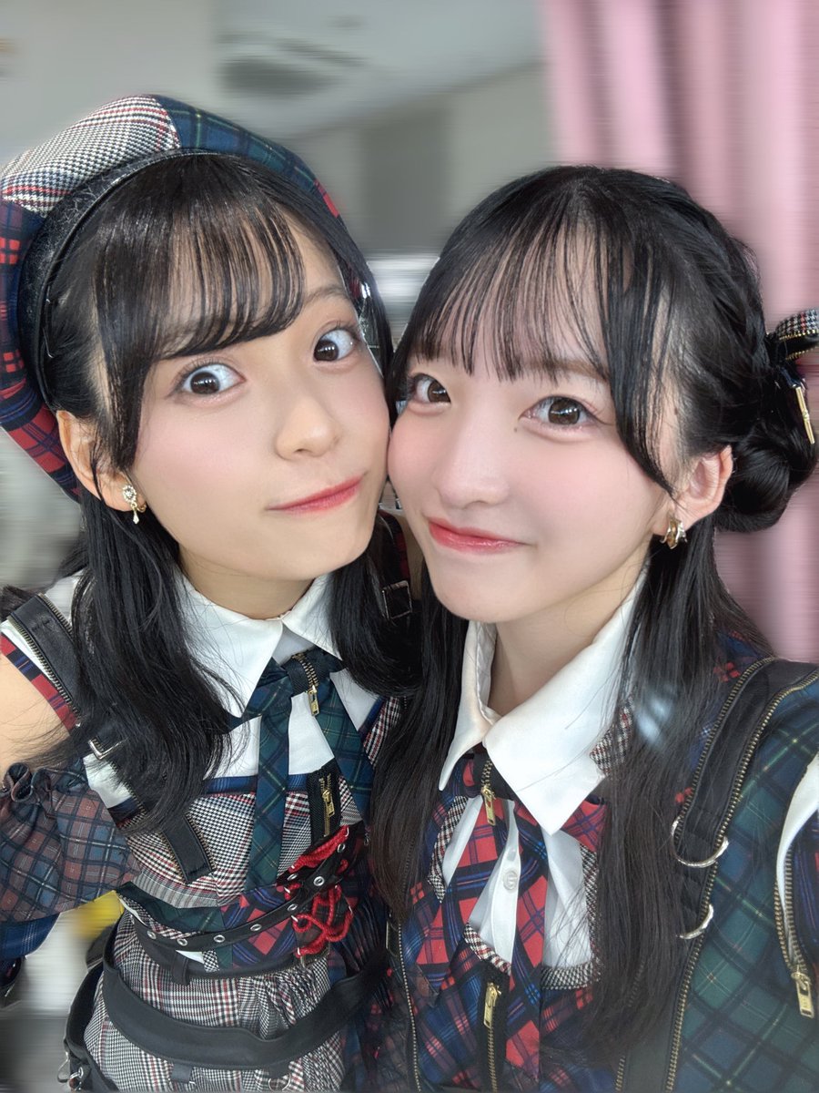 yuichi_akb48's tweet photo. 「ここからだ」公演
ありがとうございました💞👍🏻

今日は外も暑かったですが
劇場も熱く！たのしく盛り上がって最高でしたよー！！

次は15日！🎶 https://t.co/XHa06VN3Es