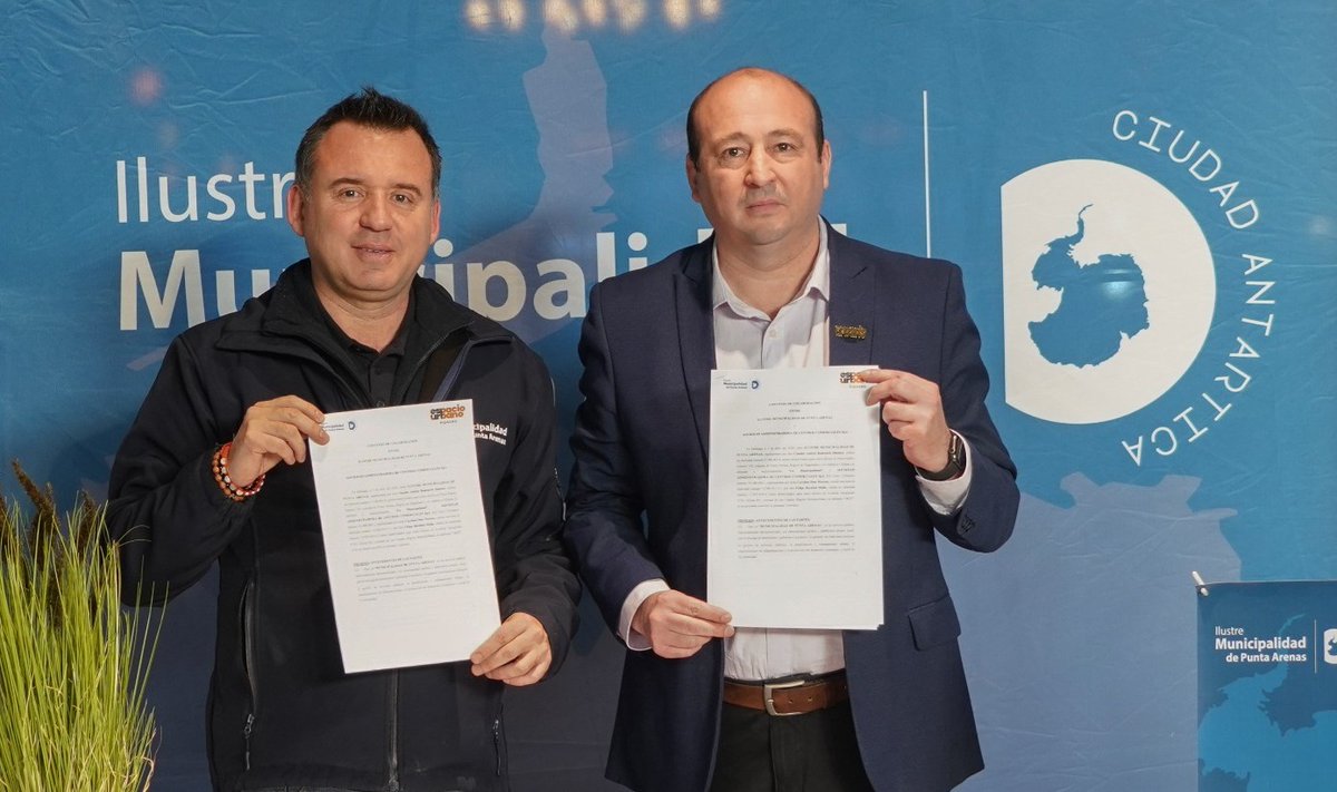 dialogosur's tweet photo. #Emprendimientos #Emprendimientos Firman alianza para impulsar emprendimientos locales: Punta Arenas. 13 julio 2026. La Municipalidad de Punta Arenas y Mall Espacio Urbano Pionero oficializaron un convenio de colaboración que fortalecerá la promoción… https://t.co/LVi1keDRJP https://t.co/HZTdAoxBrG
