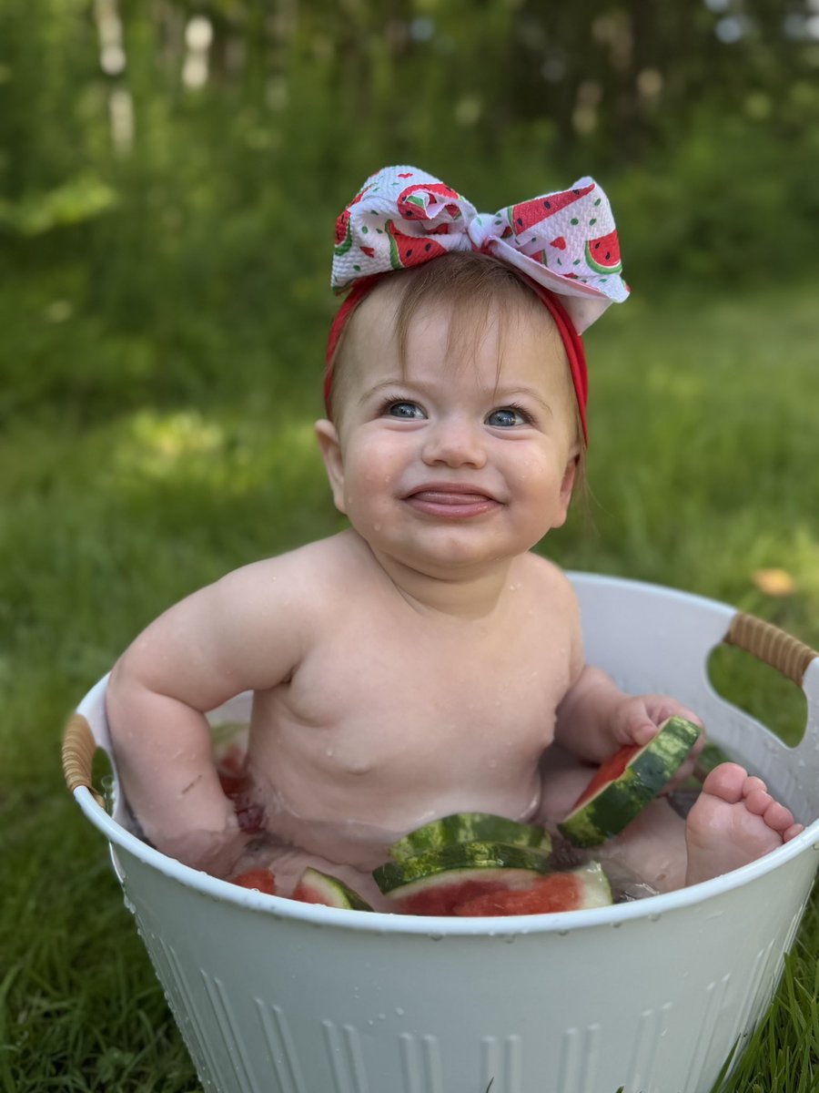 ZBERRYMMK's tweet photo. @Blaney my wife predicted this win on Tuesday. My daughter had her 1 year bday aka TWELVE this weekend, theme was watermelon (pink and green) we said you’d win for her! I’m not say you were destined to win but my wife’s name is Destiny so I mean. https://t.co/a5oRTqgvT8