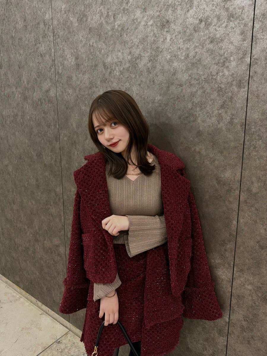 a/wがもう始まるみたい🍁🍂 キラキラなセットアップかわいい。。✨