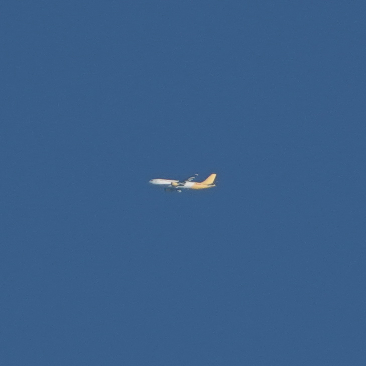 ponta70718103's tweet photo. 2020年8月29日の #香港華民航空
・LD224便A300F4-600(B-LDC)  HKG→KIX
#AirHongKong #AHK #freighter #エアカーゴ #上空通過機 https://t.co/e7fY37BDGB