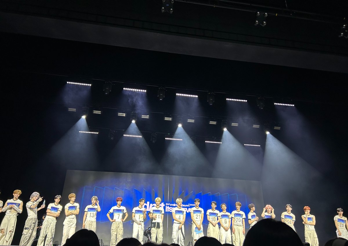 frxmto's tweet photo. 많 다 .. https://t.co/m0UsUD5y2y