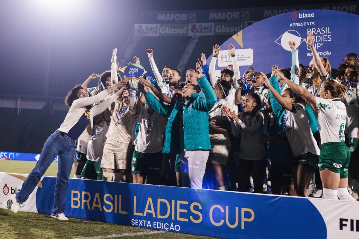 Palmeiras_FEM tweet picture