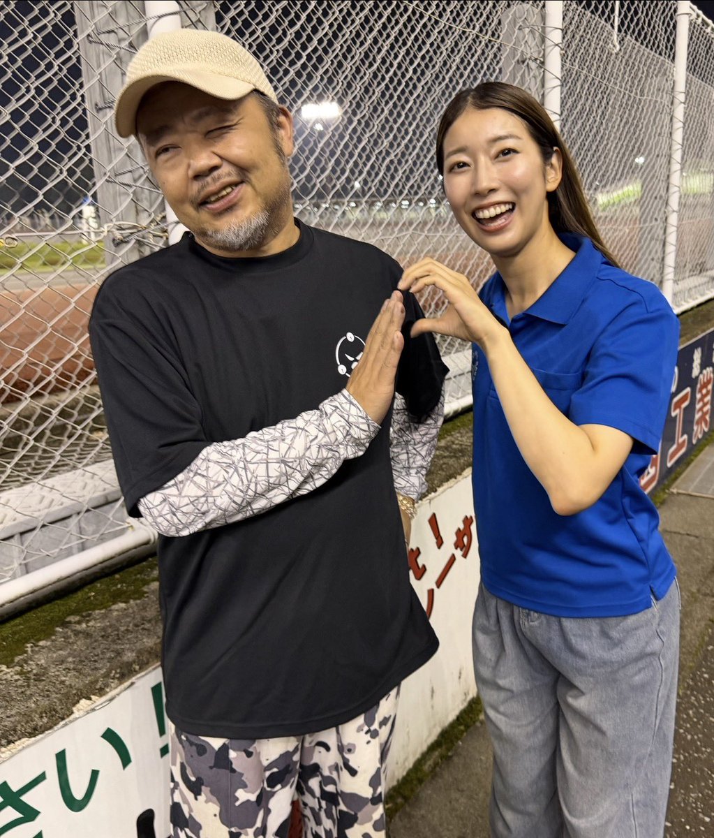 isesaki_jumbo's tweet photo. 😀伊勢崎群馬建水杯‼️青山選手優勝おめでとうございました㊗️本日はギャンブラー木村御一行さまが遊びに来てくれました🤗そして完全プライベートの浜松オートVenusいなっちさんと。。ラストは。伊勢崎むかいさやさんと。。ハートは❤️お断りさせて頂きました。笑 https://t.co/K65jWbS9Wc