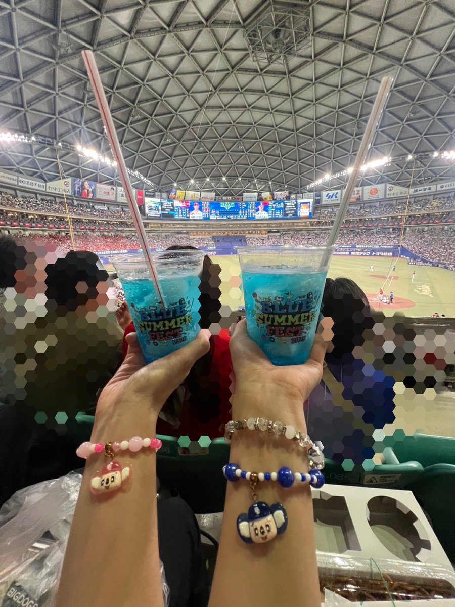 akemidragons's tweet photo. 昨日は久々に娘と観戦😊
娘がiLifeさんのファンってのもあり、試合も、試合後のライブも楽しみました☺️

試合はあっさりしてたけど、ミニライブはかなり盛り上がっててビックリした‼️

興味なかった私だけど、すごい楽しめたよー🩷 https://t.co/hgQ09zjh05