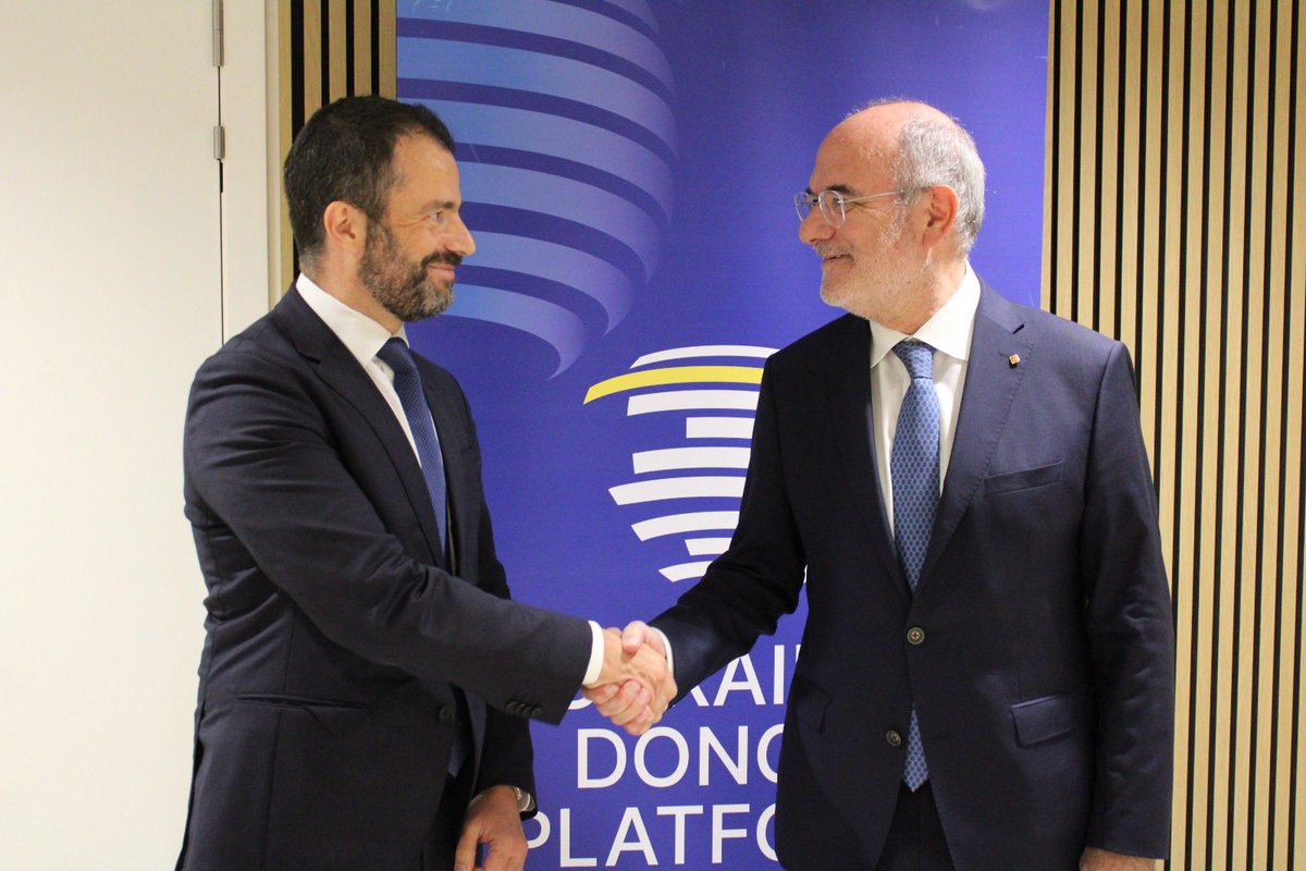 jduch's tweet photo. La reconstrucció d'Ucraïna necessita una coordinació europea sòlida. Catalunya hi vol ser present, aportant experiència i compromís.

A Brussel·les, amb Simon O'Connor @socbxl, de @UAdonorplatform, hem parlat de la contribució del @govern per pal·liar els efectes de la guerra. https://t.co/CuJq92I1Cv