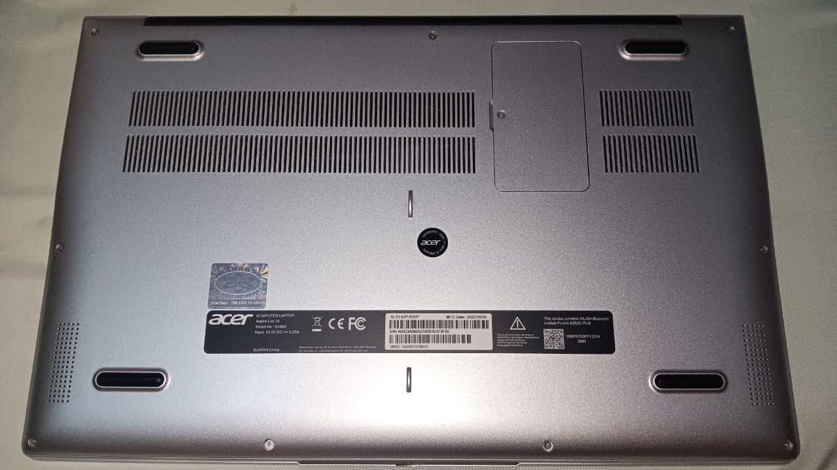 littlechickJP's tweet photo. Haloo, temanku lagi jual laptop pribadi dengan umur pemakaian masih 6 bulan. No minus karena jarang dipakai.

Acer Aspire Lite 15 AL15-42P-R50P
Spek:
* AMD Ryzen 5 7430U Radeon Graphics
* RAM 8GB
* SSD  512GB
* Layar 15.6" FHD
* Windows 11 https://t.co/MerxCRHOWp