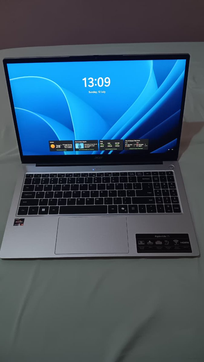 littlechickJP's tweet photo. Haloo, temanku lagi jual laptop pribadi dengan umur pemakaian masih 6 bulan. No minus karena jarang dipakai.

Acer Aspire Lite 15 AL15-42P-R50P
Spek:
* AMD Ryzen 5 7430U Radeon Graphics
* RAM 8GB
* SSD  512GB
* Layar 15.6" FHD
* Windows 11 https://t.co/MerxCRHOWp