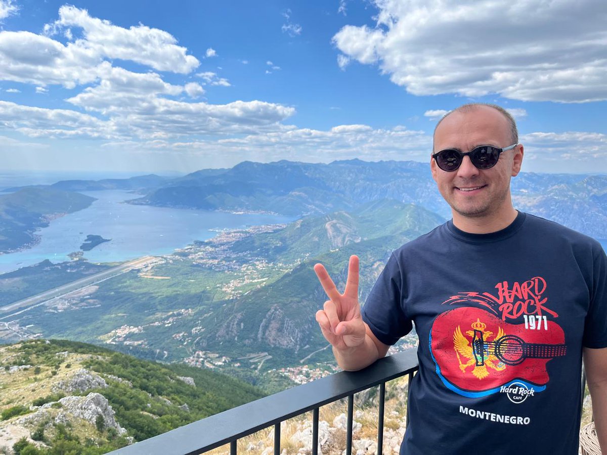 barmarcinkowski's tweet photo. Srećan Dan državnosti 13. jul, Crna Goro! Happy Statehood Day dear Montenegrin friends! 🇵🇱🤝🇲🇪 https://t.co/WRSQ4xCJoq