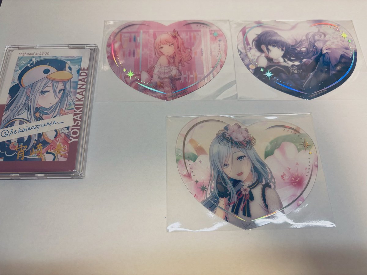 sekainozyunin_'s tweet photo. 【交換】プロセカ　クリアカード

譲　瑞希　まふゆ　雫

求　奏　遥

❤️の絵柄が優先お取引。他の絵柄も回収予定なのでお気軽にお声掛けください。
郵送での交換希望です。 https://t.co/1qPF7oSpLz