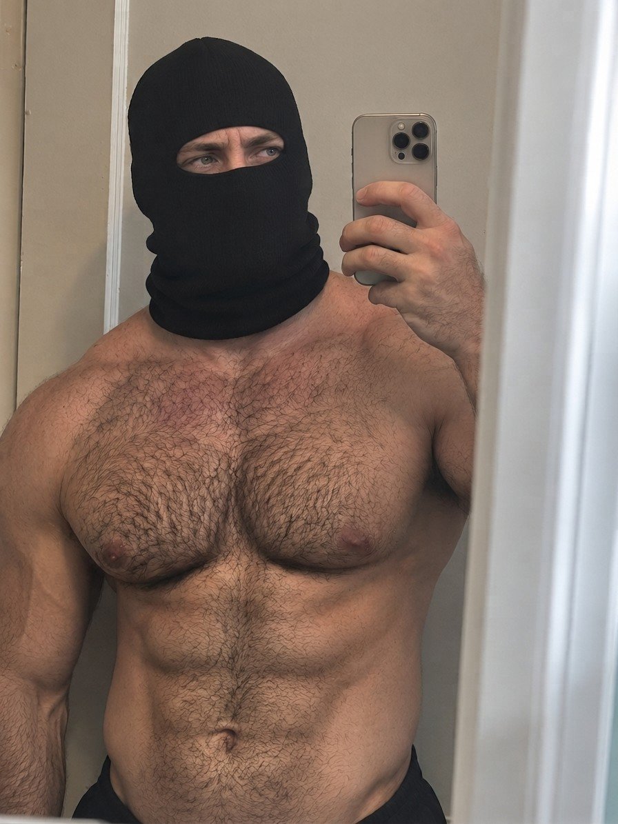 Hunter Masked tweet media