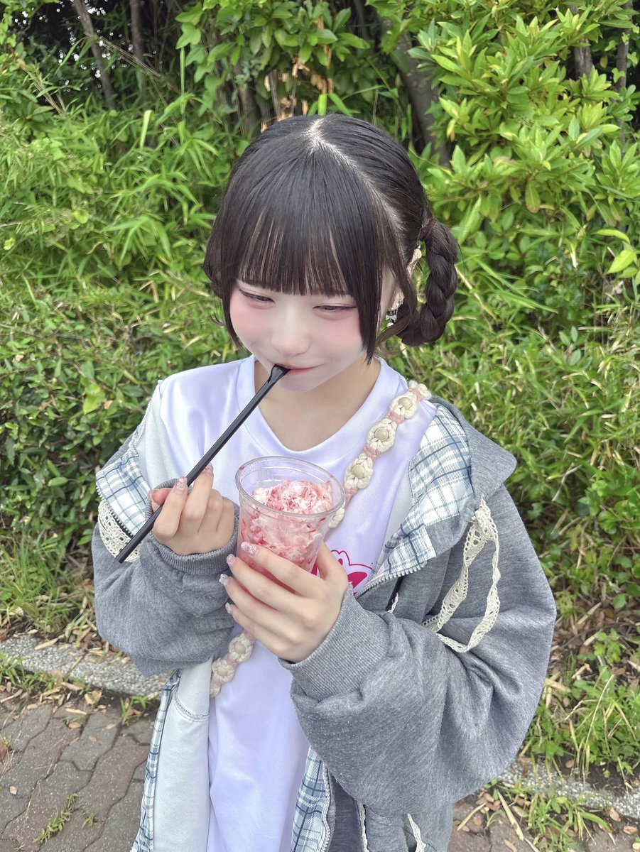 MRCR_himi's tweet photo. きみと食べたらもっとおいしいのに https://t.co/vKFpZxZFt3