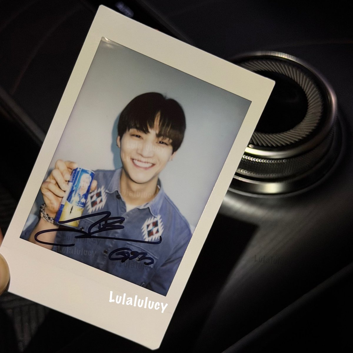 NCWPTS's tweet photo. Polaroid BBam 😂
ยิ้ม32ซี่ + redbull น้องแบม

น้องถือมาบอก เขาถ่ายกับศัตรู
ก็งงๆ 555555
.
.
.
ขอบคุณคนสวยที่มาแลกกันน้า

#TAPE_ROOTS_BANGKOK

#2026tape_roots_bangkok
#2026tape_roots_bkk
#JAYB #제이비 https://t.co/5aw26NDk1R
