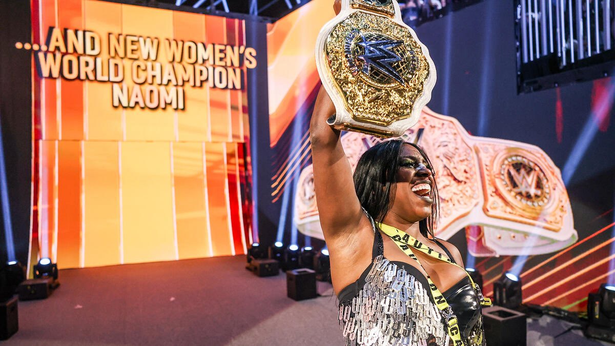 EDDYFAZO's tweet photo. ONE YEAR AGO TODAY, Naomi successfully cashed in her Money in the Bank contract to become a 4x World Champion in her overall career!! #PWC⚠️ @TheTrinity_Fatu https://t.co/8Q0ar5lQHS