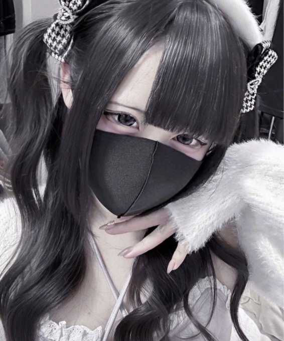 Vanderborg6913's tweet photo. 「はい」か「いいえ」で教えて？

メンヘラ地雷系女子を彼女にできる？
ご奉仕頑張るから相手して🥹 https://t.co/RTpneOtSzt