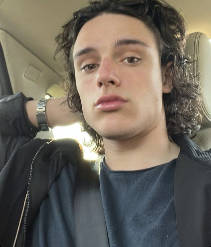 tomdreil's tweet photo. kissable lips https://t.co/trd1ECb8m6