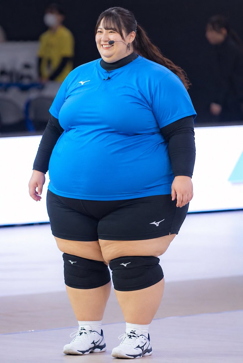 tansi0046's tweet photo. パンパンに激太りしたおデブちゃん達がブルンブルン贅肉を揺らしながらスポーツをしてる姿が見てみたい♡ ダラダラと汗をかきながら息を切らしてるなんて…♡ https://t.co/LVA8nWqeep
