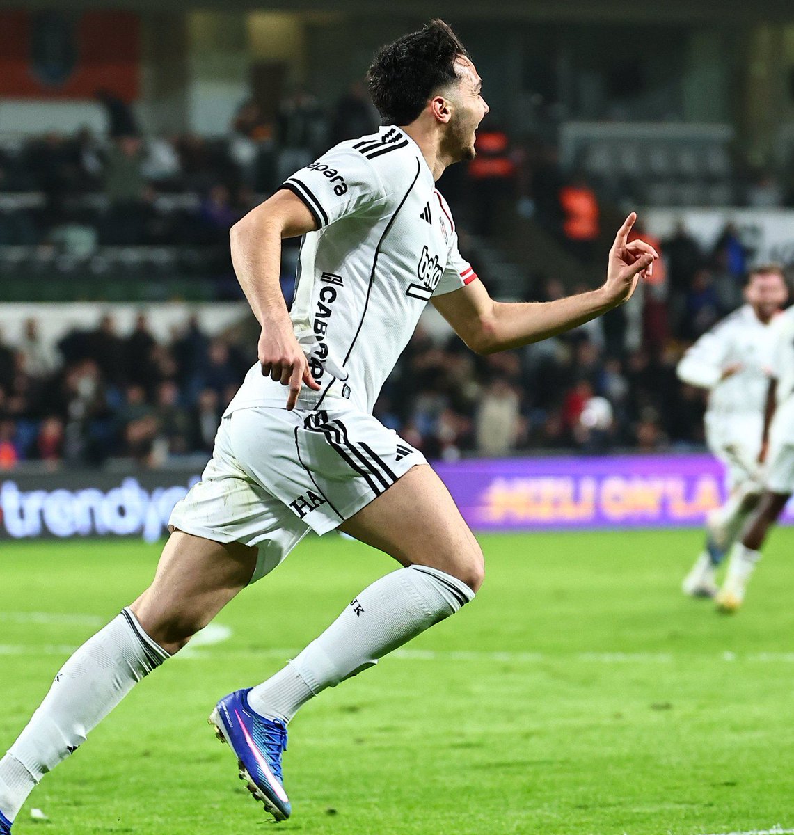 Kartal Hattı tweet media