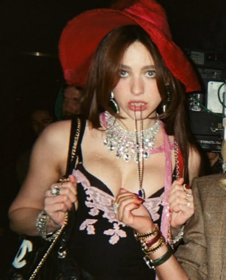a2089429244925's tweet photo. some girls don't need a personality.

margaret has tits and a stupid porny face, why would she need critical thinking skills and interests? https://t.co/Q7d1OXI1Sb