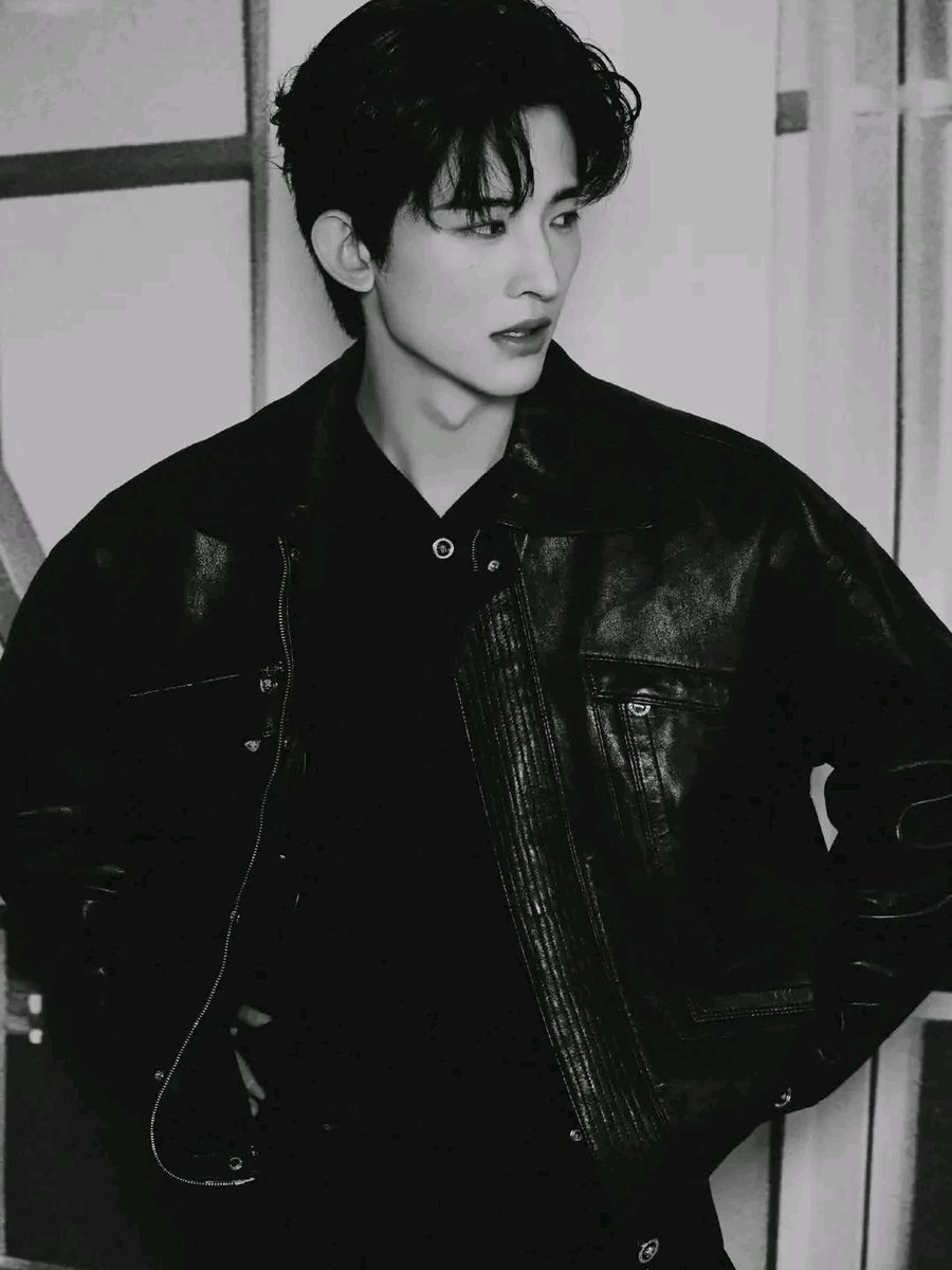 Queenofbees99's tweet photo. Men in Black. 🔥

#ฉางหัวเซิน #ChangHuasen #LaiWeiming #赖伟明 https://t.co/4UOhm72Gmg