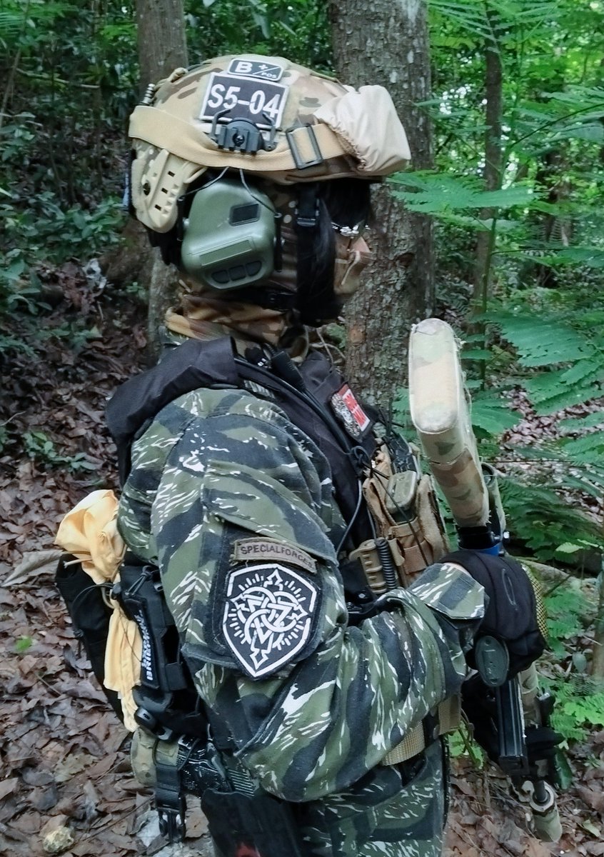 RealAiMiyazaki's tweet photo. Tiger Stripes, mix and match

#airsoft #airsoftonly #milcos https://t.co/kjK942kNbL