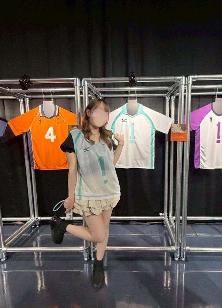 _rimi_x's tweet photo. めちゃくちゃ楽しかった!!
身体動かすのめちゃくちゃ楽しかった!!
もっと飛べるはずだから東京も行きたくなった🏐

#ハイキューオンザコート https://t.co/Gpzirf01BA