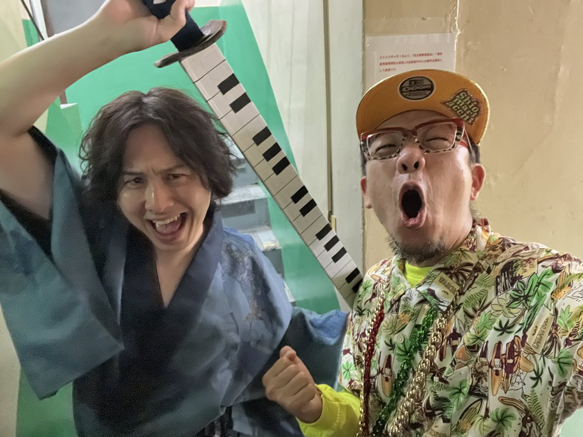 40mariacchi's tweet photo. 【OWARAI ASAKUSA】

全編英語公演、4日目無事終了🙌🏻

昨日に引き続きたくさんの海外の方にお越しいただきました！鬼感謝🙏✨

今回初参戦のお抹茶🍵🔥
ピアノ侍で外国人にもは抹茶いました🤣

あとモノボケで披露して意外に好評だったマイティソーw

残り半分の4日間もライドーンします😎✨✨ https://t.co/WWKPWRr4YJ