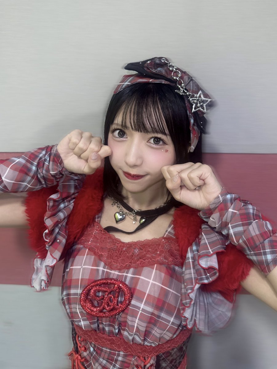 kokoro_ttt0213's tweet photo. 『BEEEEM FES Vol.6』
ありがとうございました¨̮

月曜日から笑顔もらって嬉しかった‼︎
ここぱわー届いたかな💭♥️

明日は『MARQUEE祭mini Vol.333 』 .𖥔 ݁
📍Spotify O-nest
🎤 ライブ 20:30-20:50
📸 特典会 21:05-22:05 【終演後 ホール内 C】

#ToiToiToi #トイトイトイ https://t.co/rE4MbdEMM1