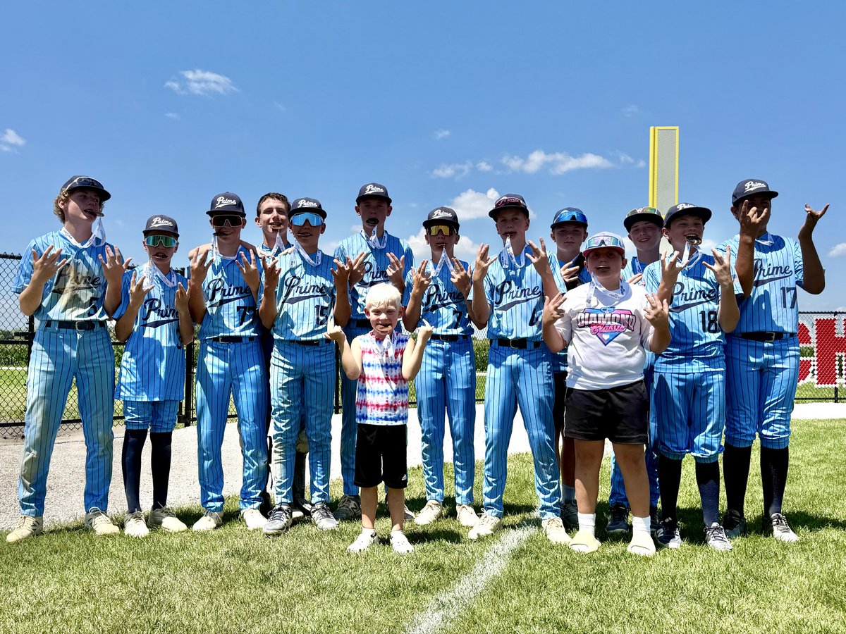 NEPrimePlatinum's tweet photo. What a weekend!  Pt78 was on a heater and rode it all the way through to the final game defeating MBA Cyclones 7-2!  The boys played hard in tough conditions and finished the regular season with 4 straight W’s and a 40-20-3 record!!  Couldn’t be prouder of the way they competed!! https://t.co/5AT6KgG7Nf
