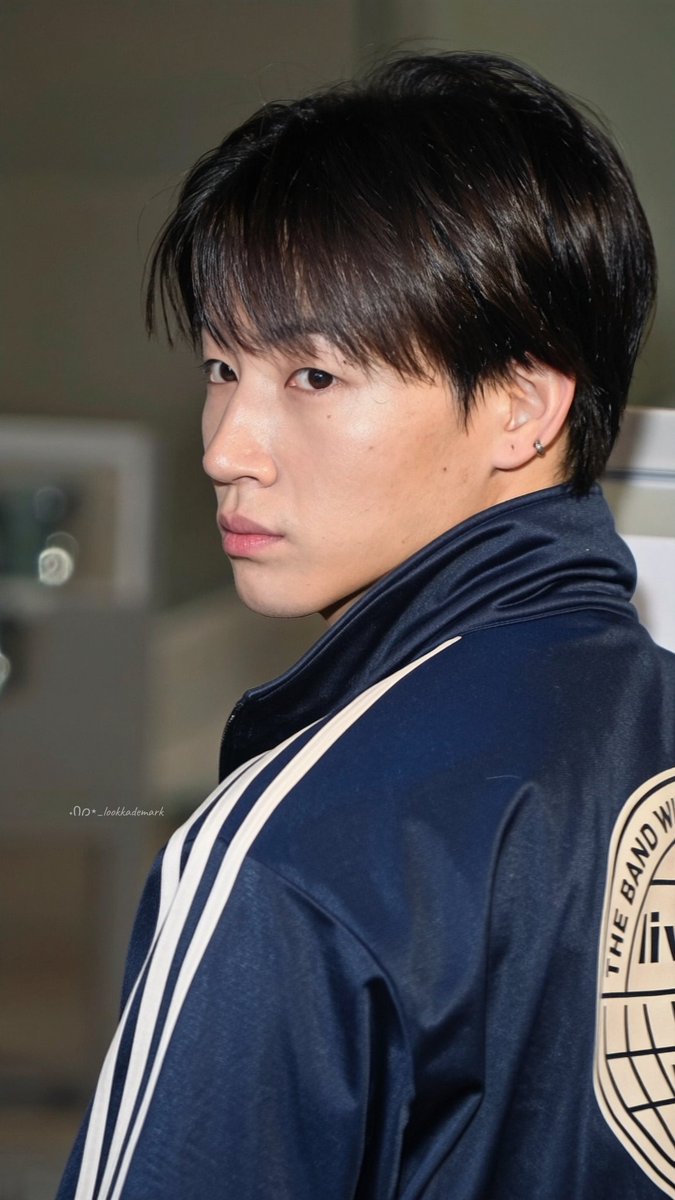 lookkademark_'s tweet photo. เจบีหล่อมากจริงๆ 

#JAYB #제이비
#SiamDiscoveryxJAYB https://t.co/BhGGjfp75c