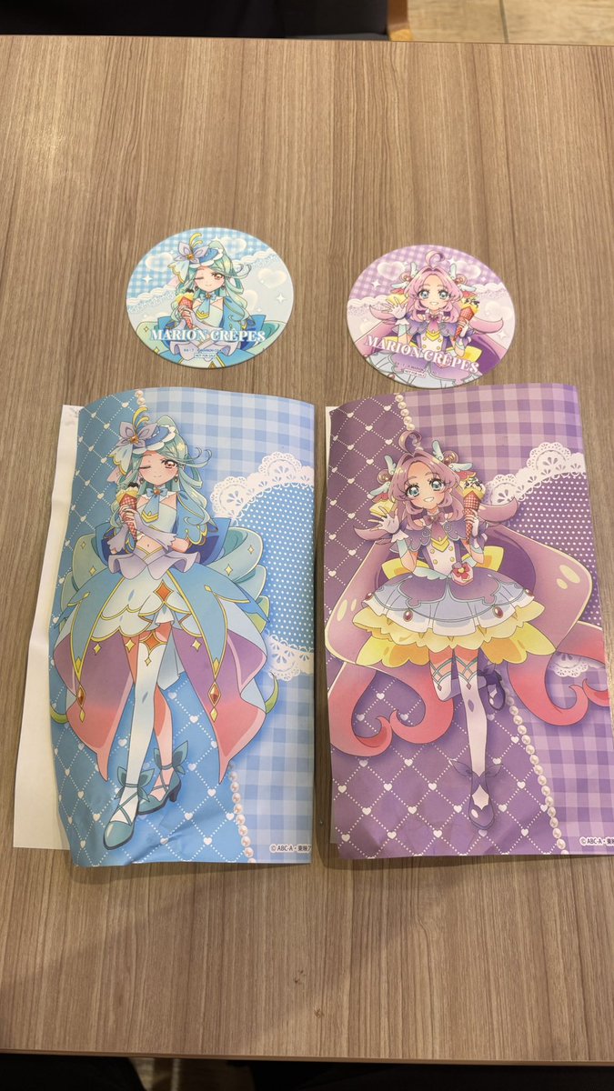 マリオンクレープにて 名探偵プリキュアのキュアエクレールとキュア