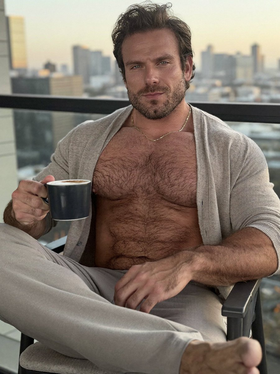 thirstyherc021's tweet photo. coffee isn't enough for breakfast. I want you https://t.co/IbuwaCGHke