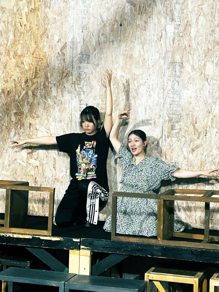 ComaChimaCoo's tweet photo. #aon座　ツキイチ公演
主演Wcastそれぞれの持ち味が…🥰
7月時点での私のお気に入りは

Aは別れのシーン
(R @0807_ayakaa J ＠angele___0220 )

Bは出会いのシーン
(R @fukahori_y J @Koyama__Maria )

私の演じるティボルトは、2人を取り巻く旧体制の象徴として登場します！
https://t.co/RppnbIx3fW https://t.co/3TKHcIYnAp