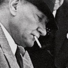 onur_1283's tweet photo. Atatürk'ün, Voltaire'i okurken altını çizdiği cümleler:

"Bir arkadaşa ihtiyacım var, şimdiye kadar hiç olmadı. Kalbimin ihtiyacı var." https://t.co/PXz4uqBR1a