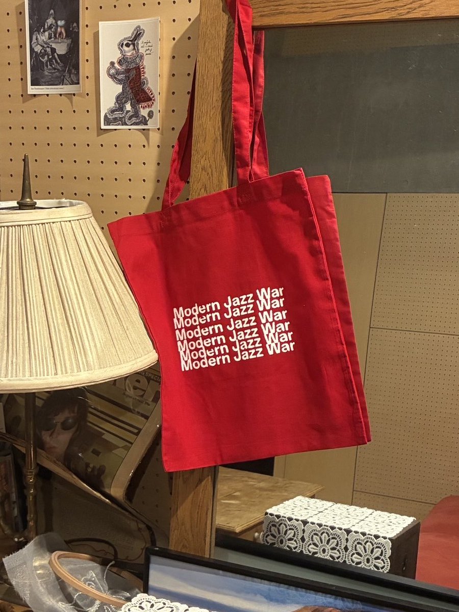 modernjazzwar's tweet photo. 7/17のライブでTシャツに加え、トートバッグも販売します! https://t.co/pxqoB2STyp