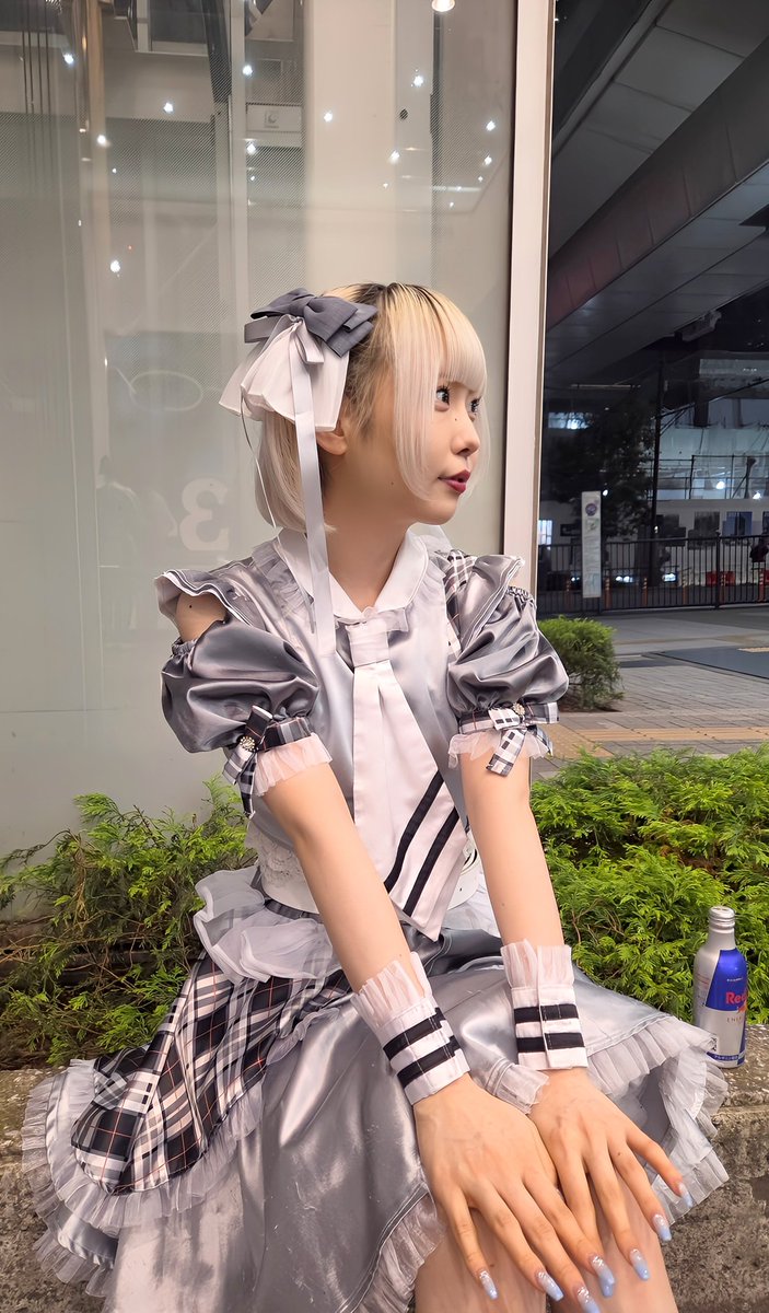 doudesho_ske's tweet photo. 🦓「(あそこのヲタク楽しそう…推しと話してすごいニヤニヤしてる😏)」 https://t.co/BS4jYGHQ6V