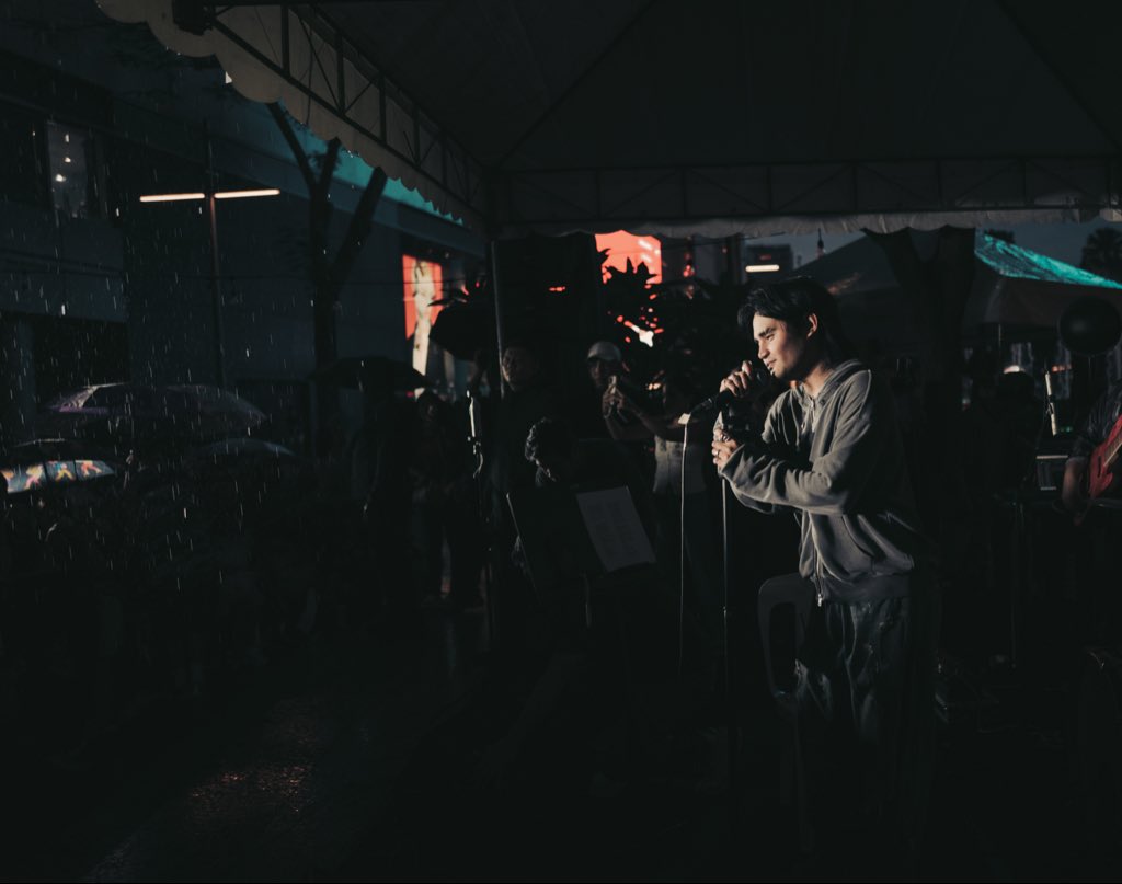 1zentertainment's tweet photo. Before the music filled the streets.

A look behind PABLO's surprise busking performance in BGC.

Pre-save 'USAD' out July 17. 
🔗 https://t.co/dt8yUd6xuO

the Middle
7.17.26 // 5PM // The Crossroad Center

#PABLO #USAD #theMiddle https://t.co/D1jSnLCYxj