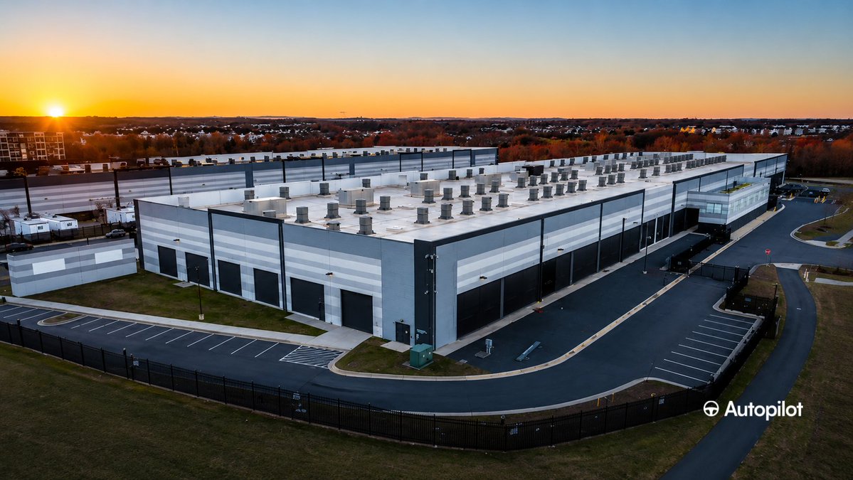 joinautopilot's tweet photo. Breaking: Amazon, Google, Microsoft, Meta, and Oracle are on track to spend $1,200,000,000,000 building AI data centers by 2027

4 stocks worth watching:

• Arista Networks $ANET
*Makes the networking equipment inside data centers that moves data from one server to another

• GE Vernova $GEV
*Builds the turbines and power equipment that generate the electricity AI runs on

• Constellation Energy $CEG
*Runs the largest fleet of nuclear plants in the US and data centers need power 24/7

• Vistra $VST
*Operates power plants across the US that supply electricity to the grid data centers plug into