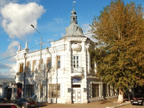 Lora020563's tweet photo. Россия. Чистополь - город в Татарстане.
Старинный купеческий город, расположен на реке Кама.
Село Чистое Поле образовано в конце 17 века. Статус города присвоен в 1783 году.
В годы ВОВ сюда эвакуировали Союз советских писателей.
Открыт музей Б. Пастернака.
Население 60 725 чел. https://t.co/jr1qqEupHB
